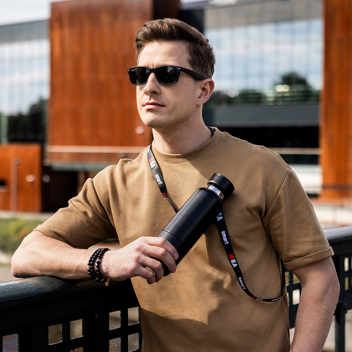 R08437.02 - Wielofunkcyjna butelka termiczna Multina 500 ml, czarny 