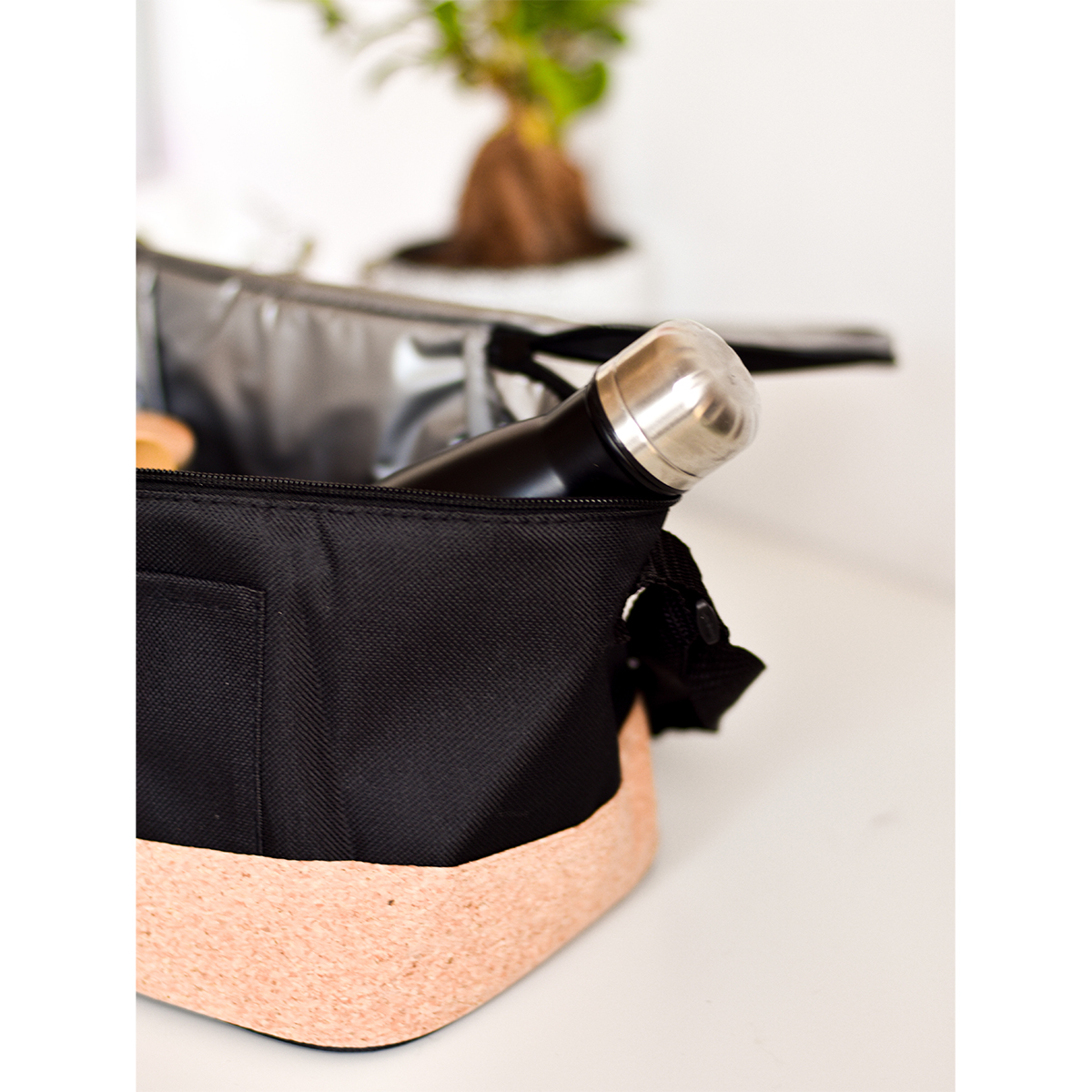 R08478.02 - Butelka termiczna Orje 700 ml, czarny 